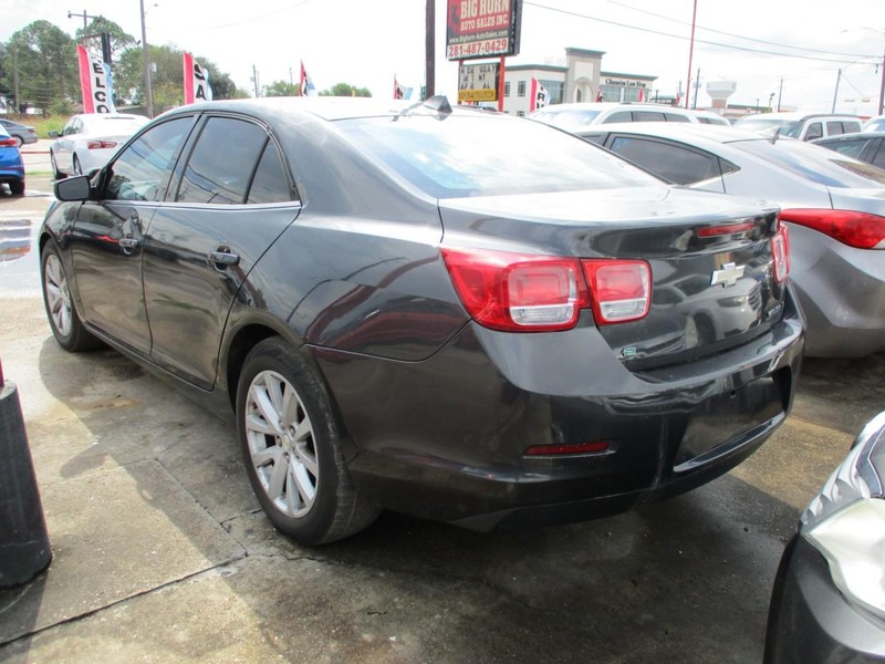 Chevrolet Malibu Vehicle Image 04