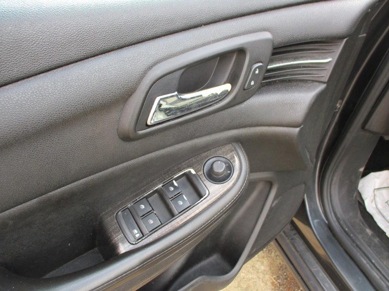 Chevrolet Malibu Vehicle Image 07