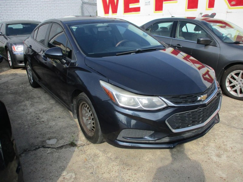 Chevrolet Cruze Vehicle Image 03