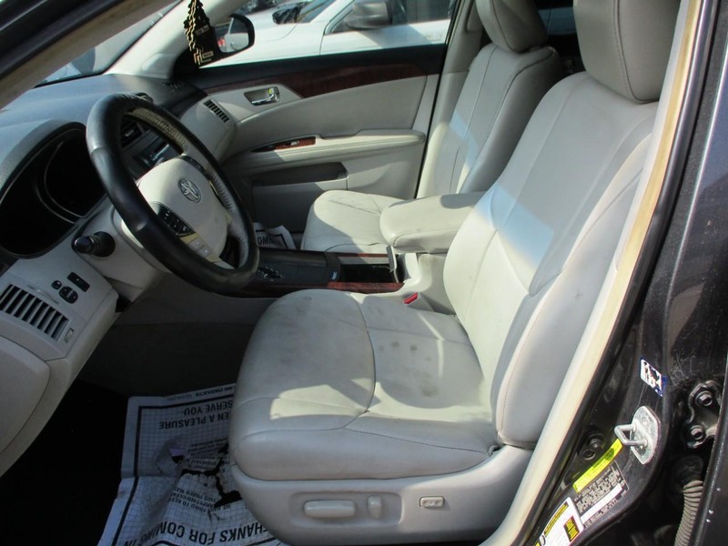 Toyota Avalon Vehicle Image 06