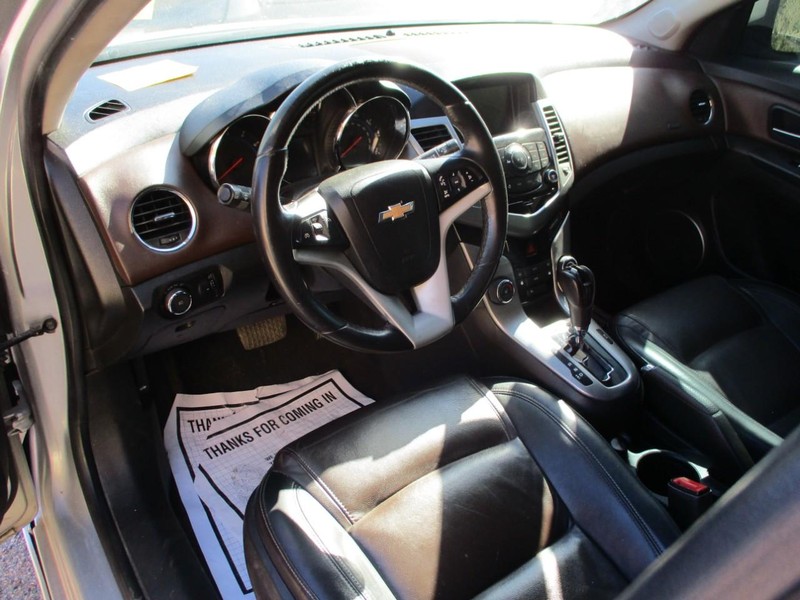 Chevrolet Cruze Vehicle Image 05