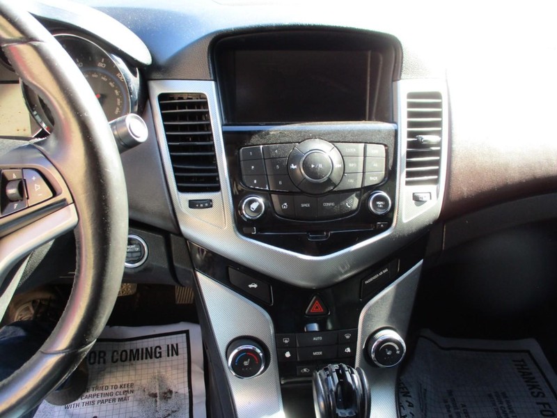 Chevrolet Cruze Vehicle Image 08