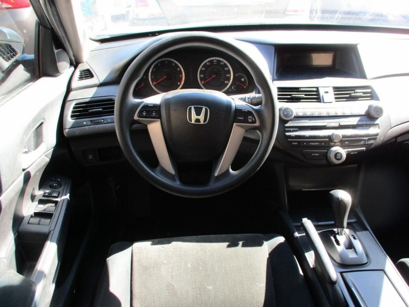 Honda Accord Sedan Vehicle Image 07