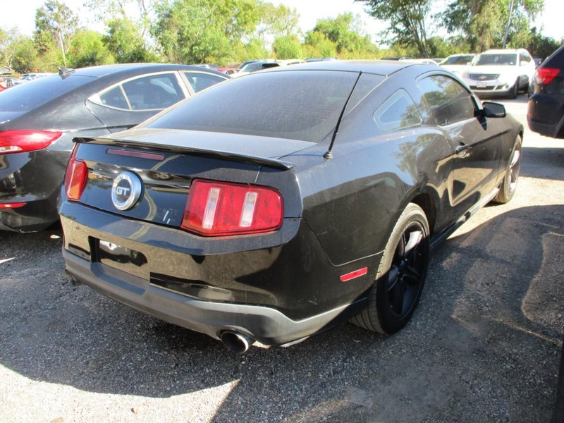 Ford Mustang Vehicle Image 03
