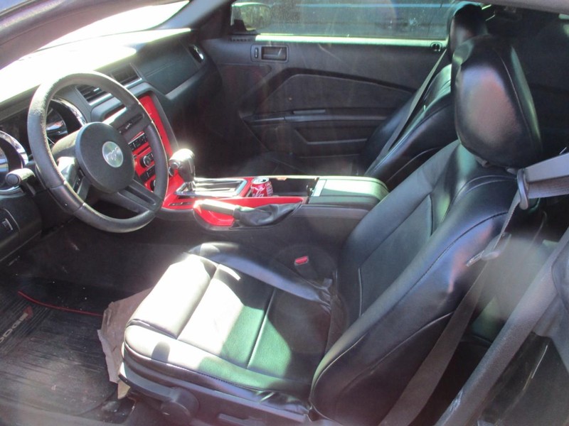 Ford Mustang Vehicle Image 06