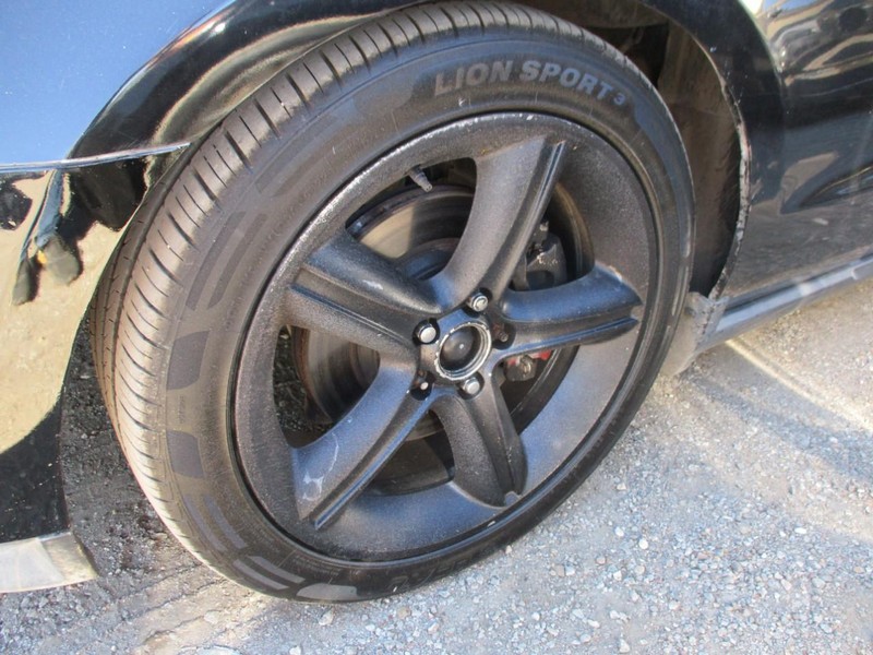 Ford Mustang Vehicle Image 11