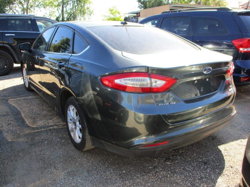 Ford Fusion Vehicle Image 04