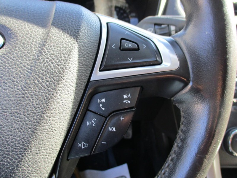 Ford Fusion Vehicle Image 13