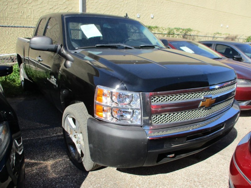Chevrolet Silverado 1500 Vehicle Image 02