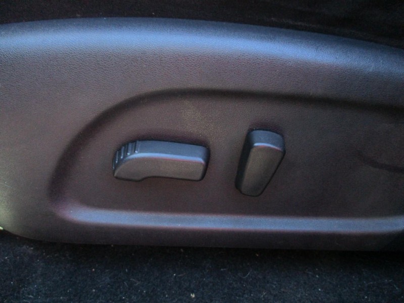 Nissan Pathfinder Vehicle Image 08