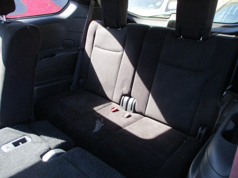 Nissan Pathfinder Vehicle Image 11