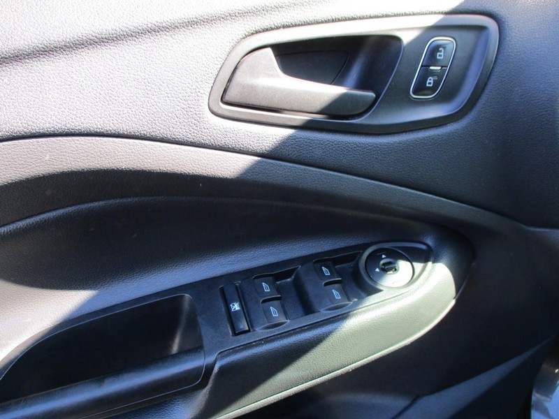 Ford Escape Vehicle Image 06