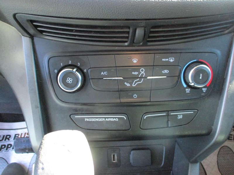 Ford Escape Vehicle Image 11