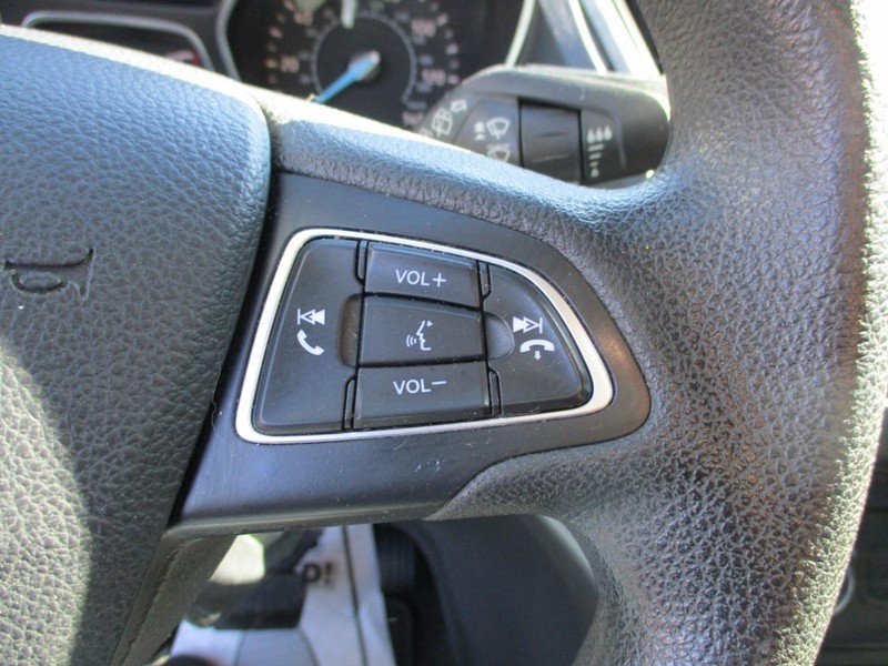 Ford Escape Vehicle Image 13
