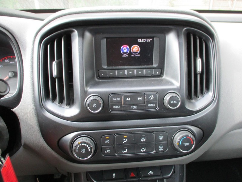 GMC Canyon Vehicle Image 12
