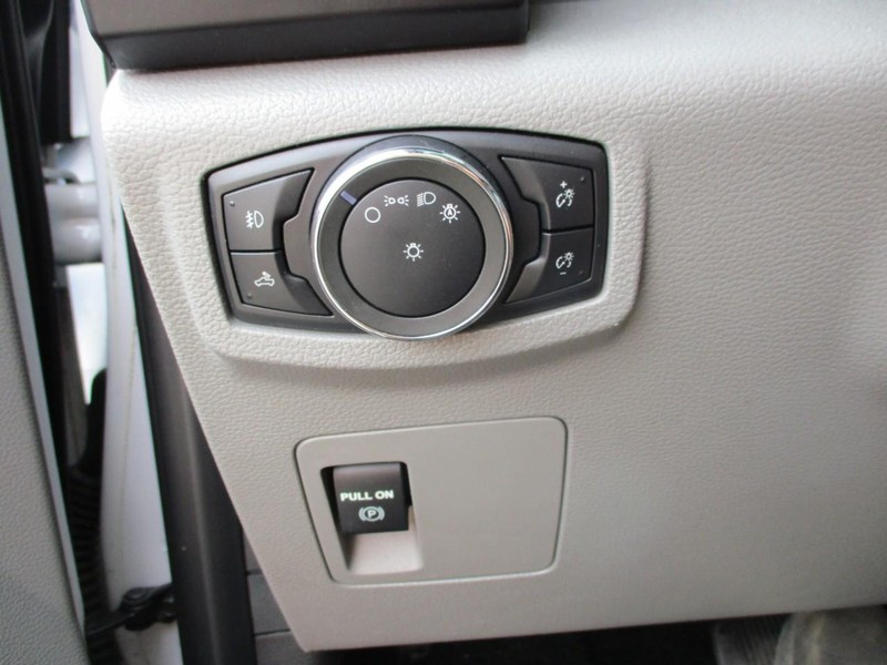 Ford F-150 Vehicle Image 16