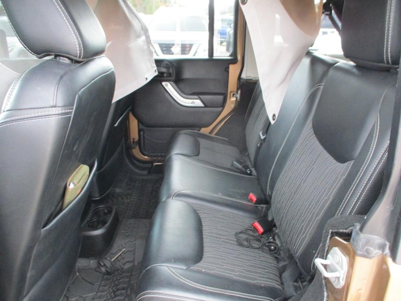 Jeep Wrangler Unlimited Vehicle Image 10