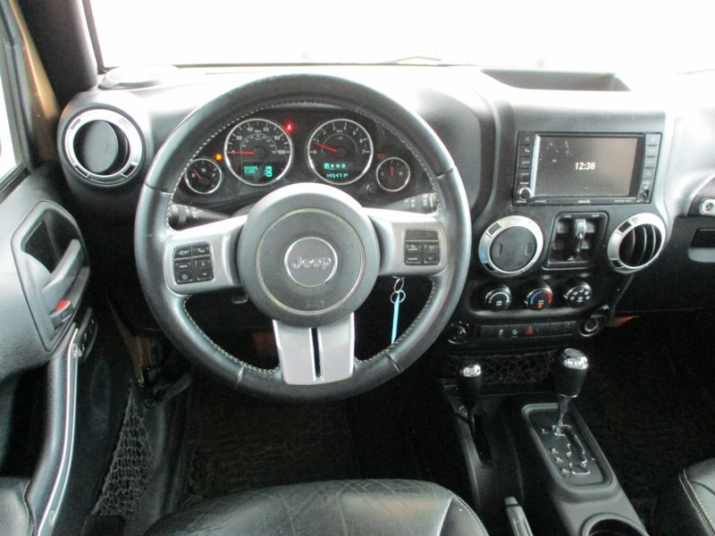 Jeep Wrangler Unlimited Vehicle Image 11