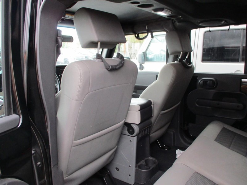 Jeep Wrangler Unlimited Vehicle Image 08