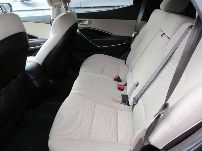 Hyundai Santa Fe Sport Vehicle Image 07