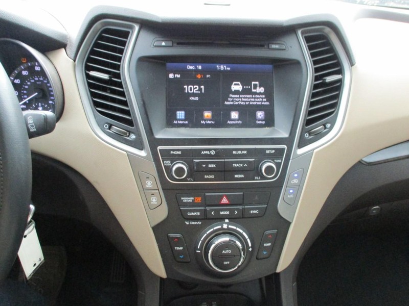 Hyundai Santa Fe Sport Vehicle Image 09