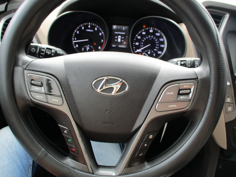 Hyundai Santa Fe Sport Vehicle Image 10