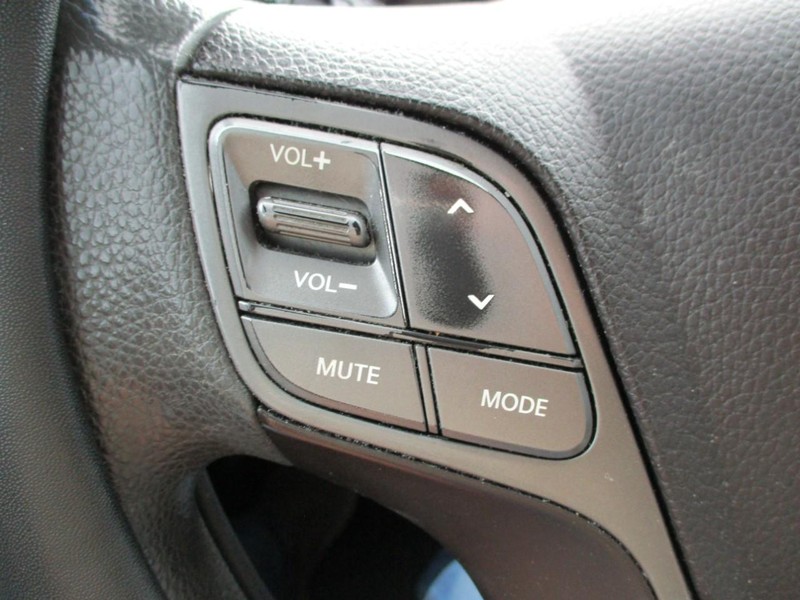 Hyundai Santa Fe Sport Vehicle Image 11