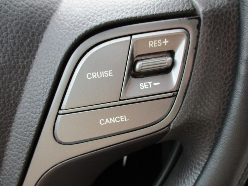 Hyundai Santa Fe Sport Vehicle Image 12