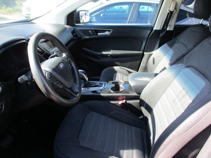 Ford Edge Vehicle Image 08