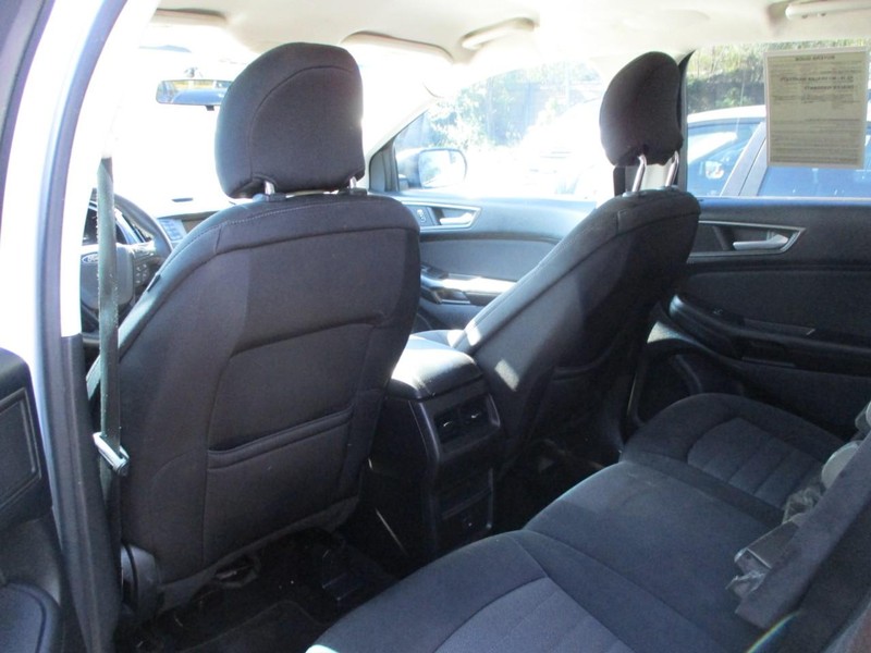 Ford Edge Vehicle Image 09