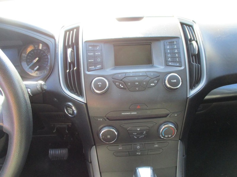 Ford Edge Vehicle Image 12