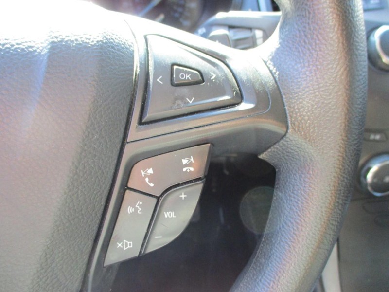 Ford Edge Vehicle Image 15