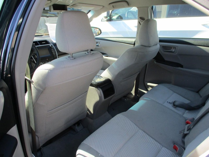 Toyota Camry Vehicle Image 08