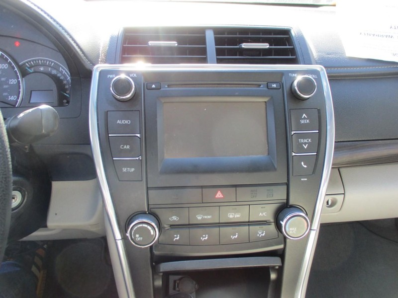 Toyota Camry Vehicle Image 11