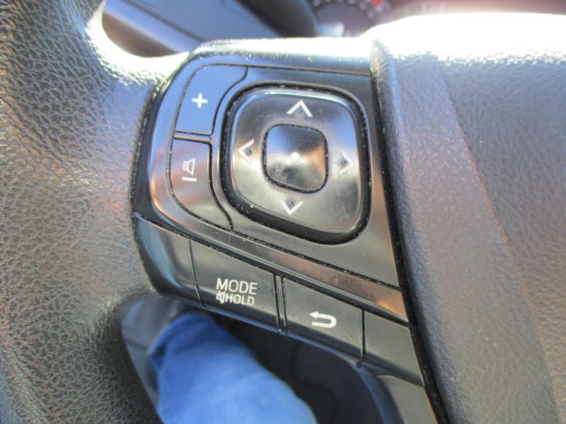 Toyota Camry Vehicle Image 12