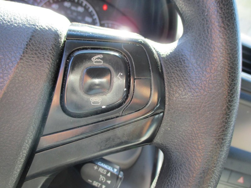 Toyota Camry Vehicle Image 13