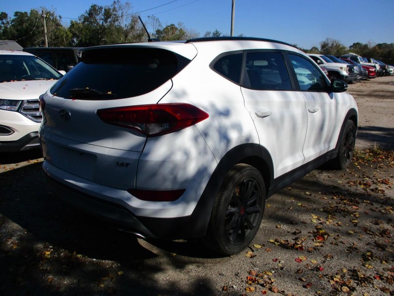 Ford Edge Vehicle Image 04