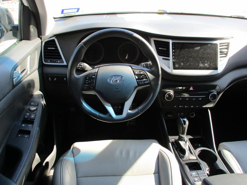 Ford Edge Vehicle Image 10