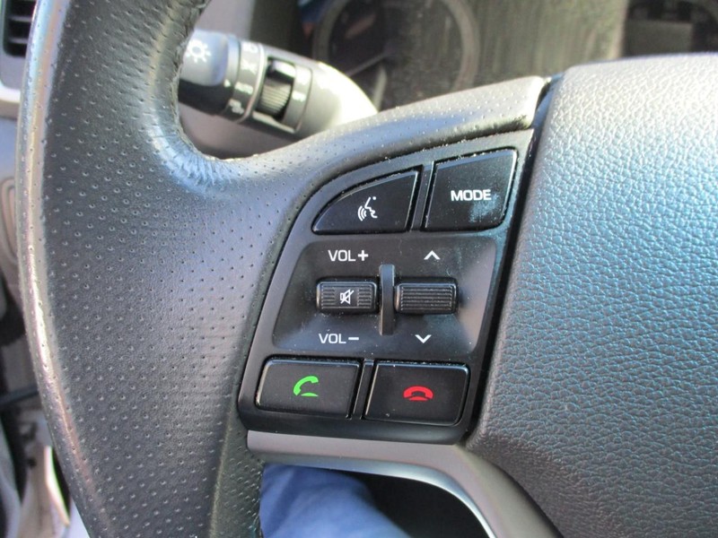 Ford Edge Vehicle Image 13