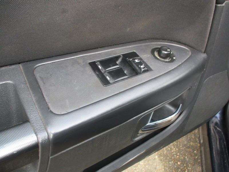 Dodge Challenger Vehicle Image 08