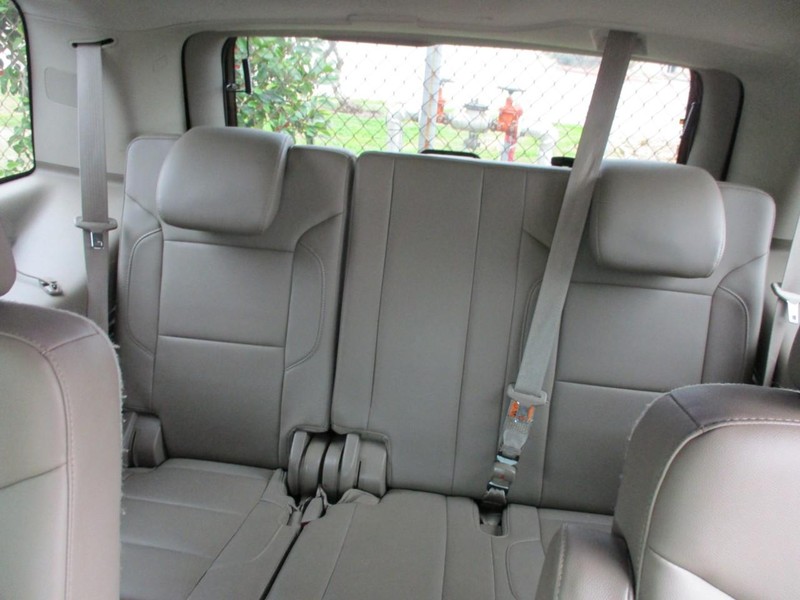 Chevrolet Tahoe Vehicle Image 13