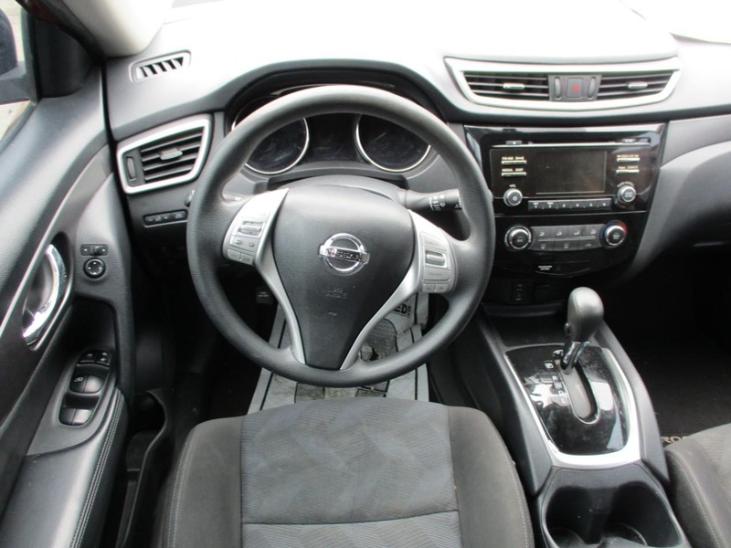 Nissan Rogue Vehicle Image 07