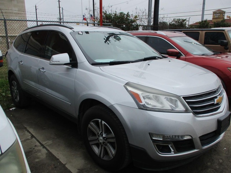 Chevrolet Traverse Vehicle Image 03