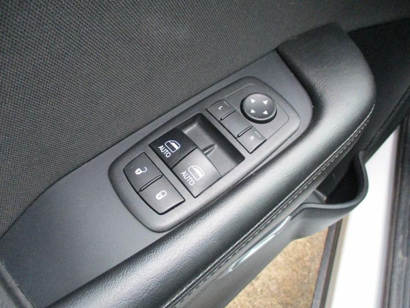 Dodge Challenger Vehicle Image 07