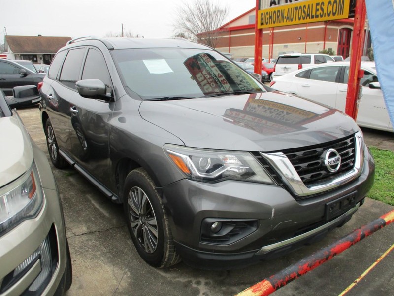 Nissan Pathfinder Vehicle Image 02