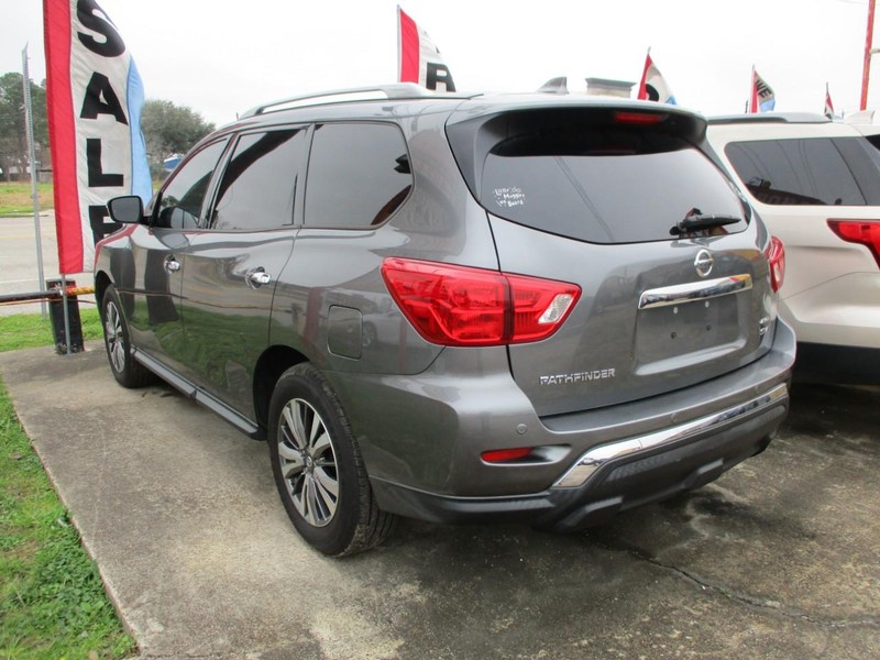 Nissan Pathfinder Vehicle Image 04