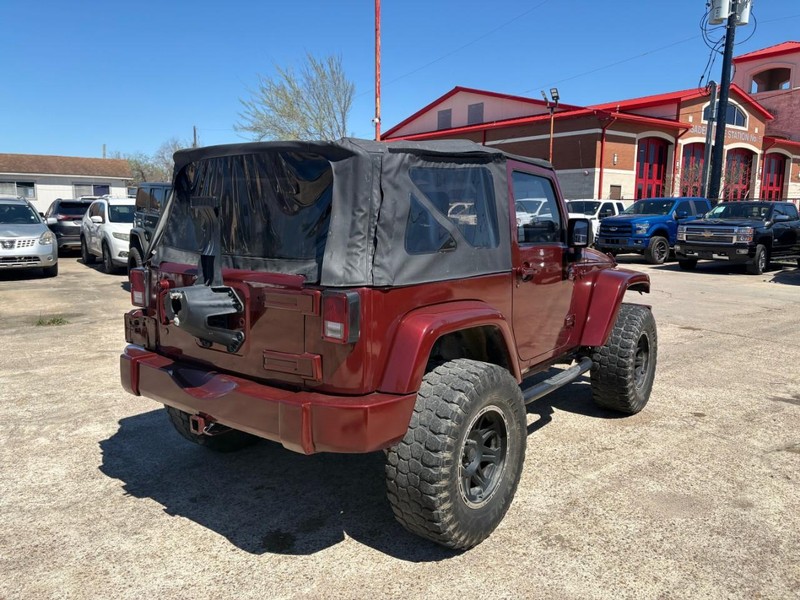 Jeep Wrangler Vehicle Image 04