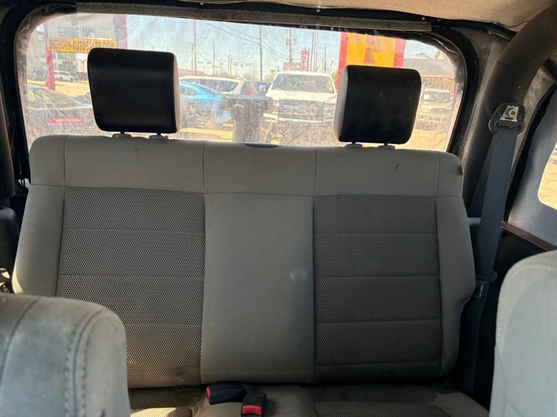 Jeep Wrangler Vehicle Image 05