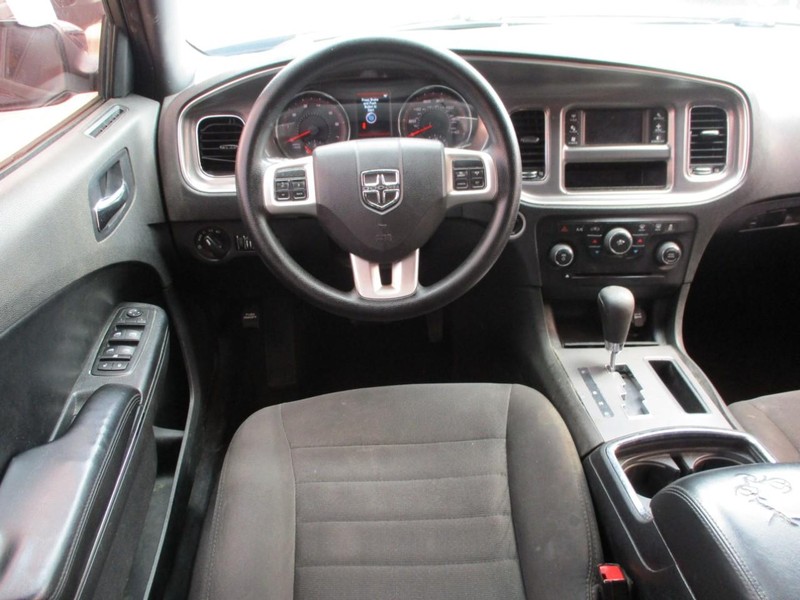 Dodge Charger Vehicle Image 13