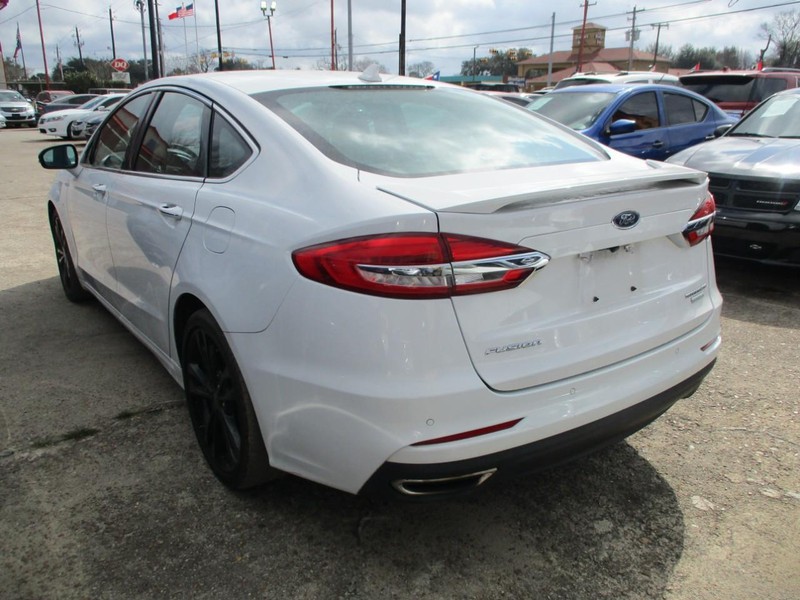 Ford Fusion Vehicle Image 05